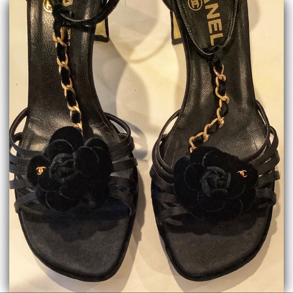 CHANEL Black Camellia Flower Velvet Strap Heels - Picture 3 of 7